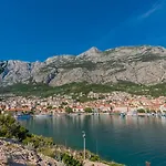 Tara - By Guide Apartman Makarska
