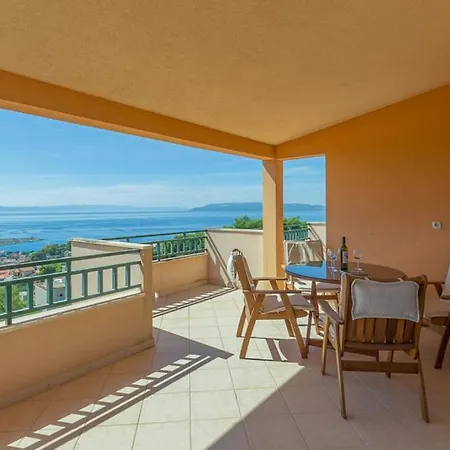 Apartman Tara - By Guide Makarska