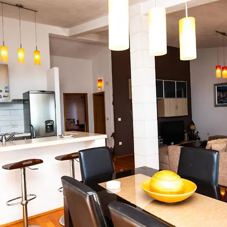 Tara - By Guide Apartamento Makarska